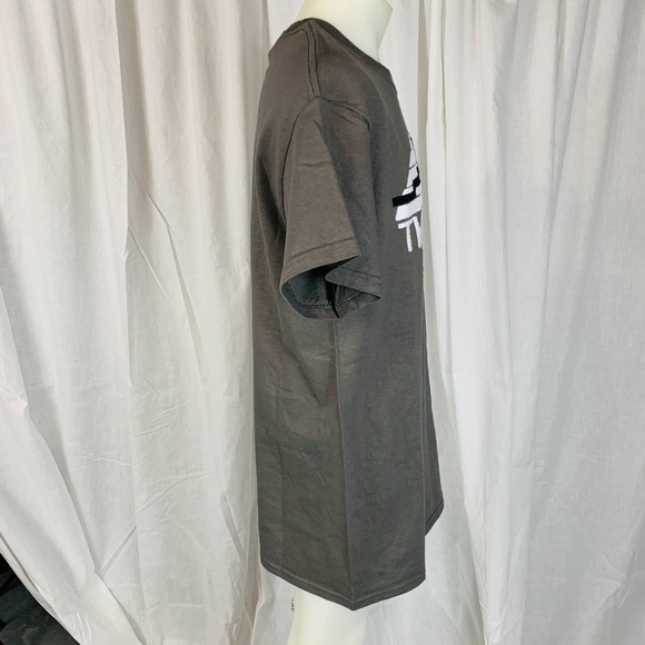 The Alamo Raised Print Spell Out Gray Crew Neck Sm - Picture 8 of 8